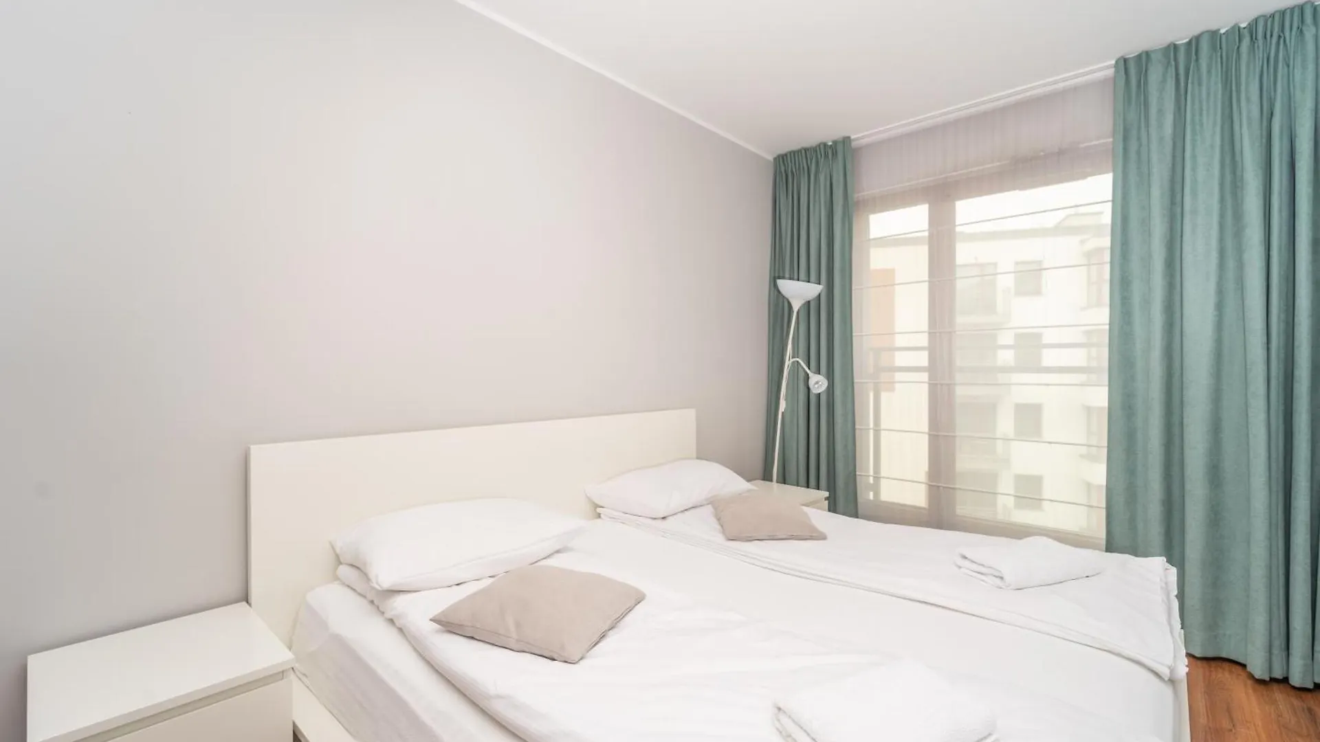 Apartments Jaglana With Parking & Spa غدانسك
